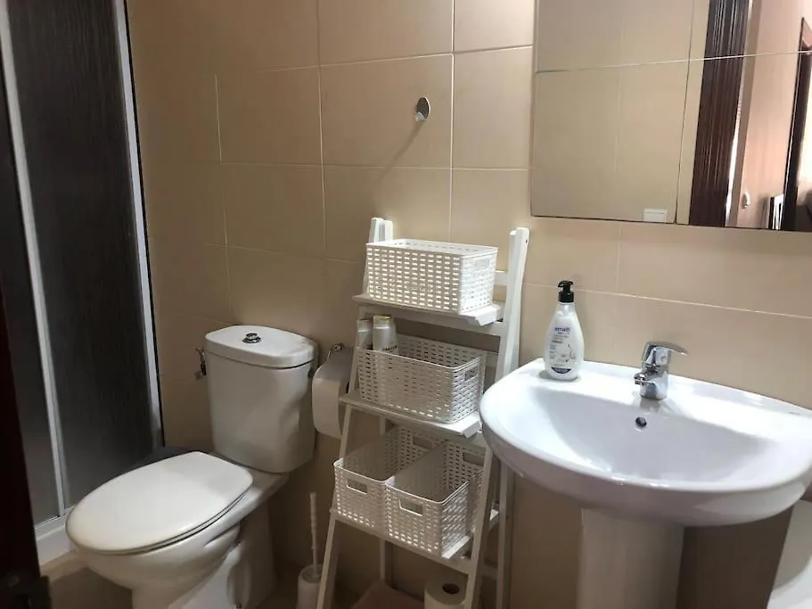 Apartamento En Primera Linea De Playa El Palo 말라가 아파트